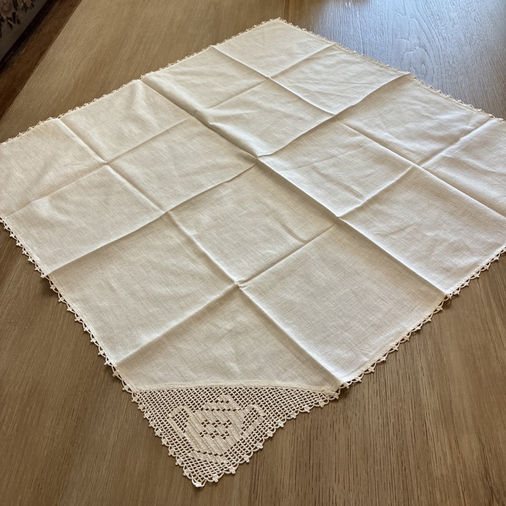 Cream Crochet Trim Square Linen Tablecloth Table Topper 28.5" X 28.5"